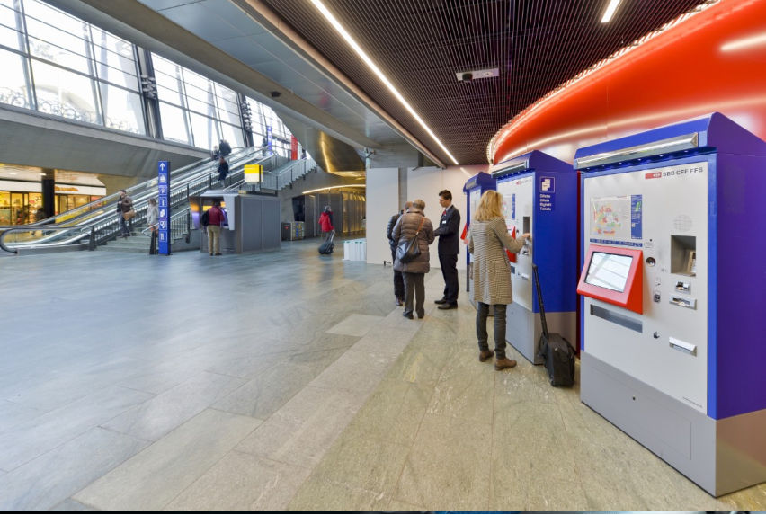 A través de los cajeros automáticos de SBB, 24/24